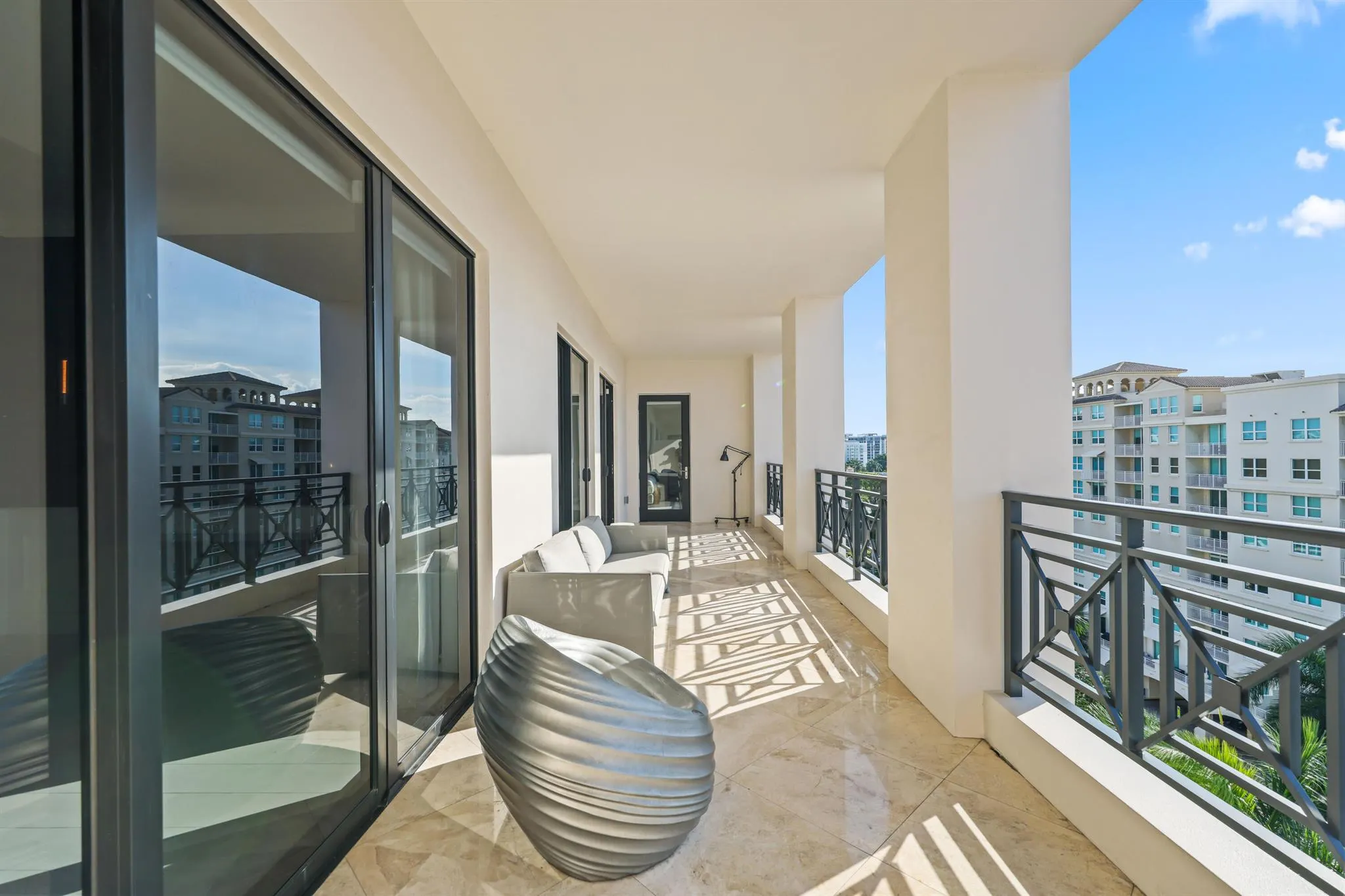 200 E Palmetto Park Road, #811