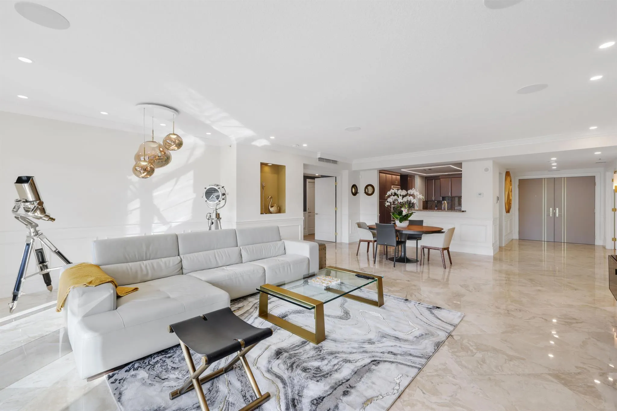 200 E Palmetto Park Road, #811