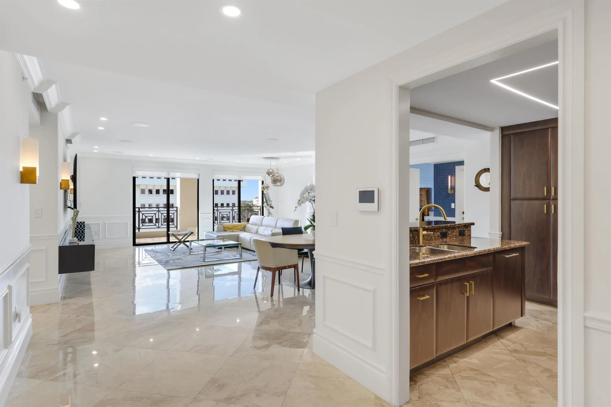 200 E Palmetto Park Road, #811