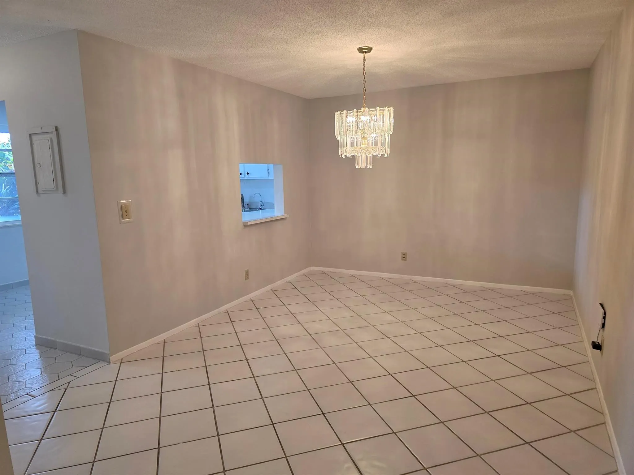 163 Lake Gloria Drive Drive