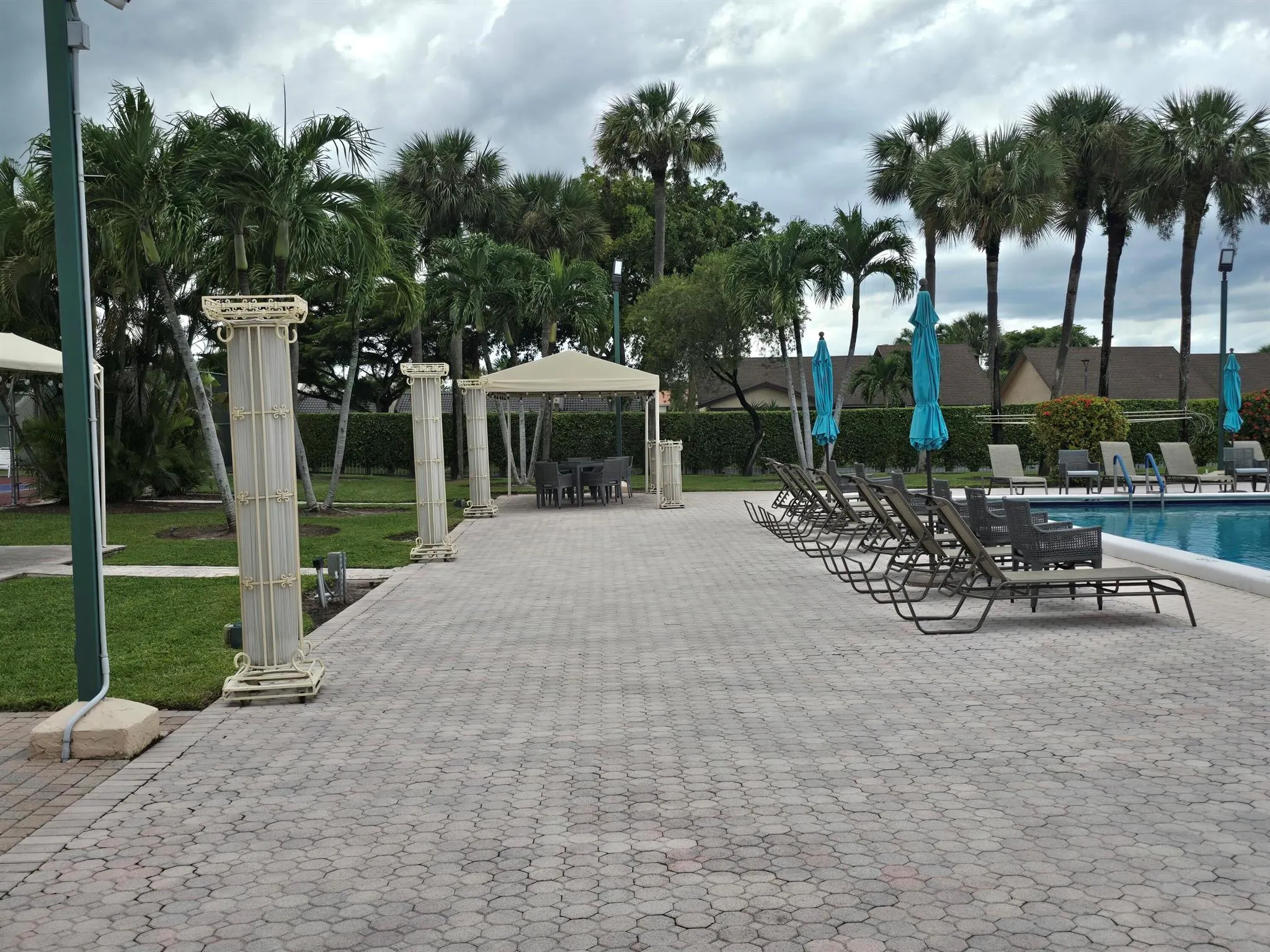 163 Lake Gloria Drive Drive