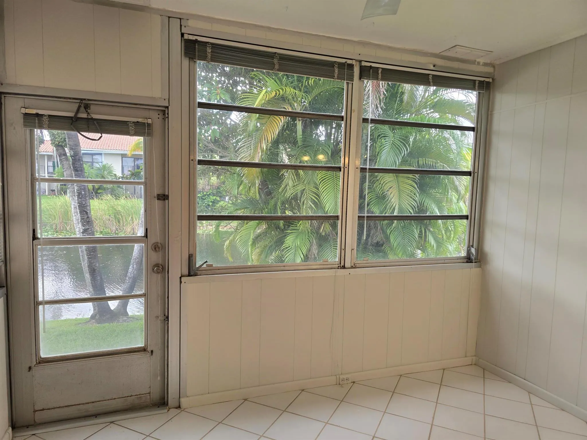 163 Lake Gloria Drive Drive