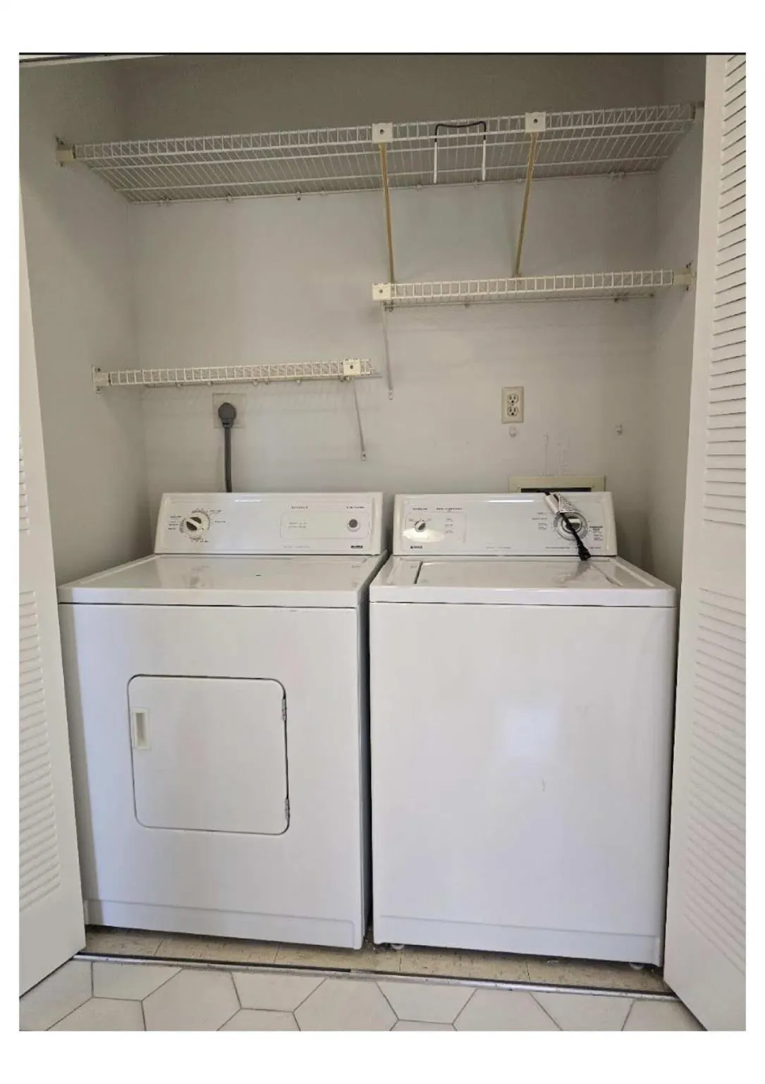 163 Lake Gloria Drive Drive