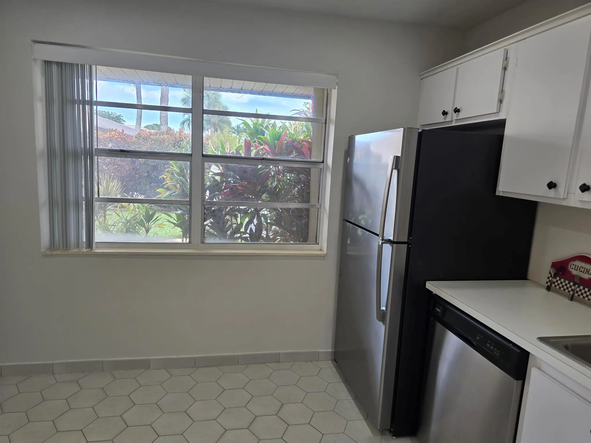 163 Lake Gloria Drive Drive