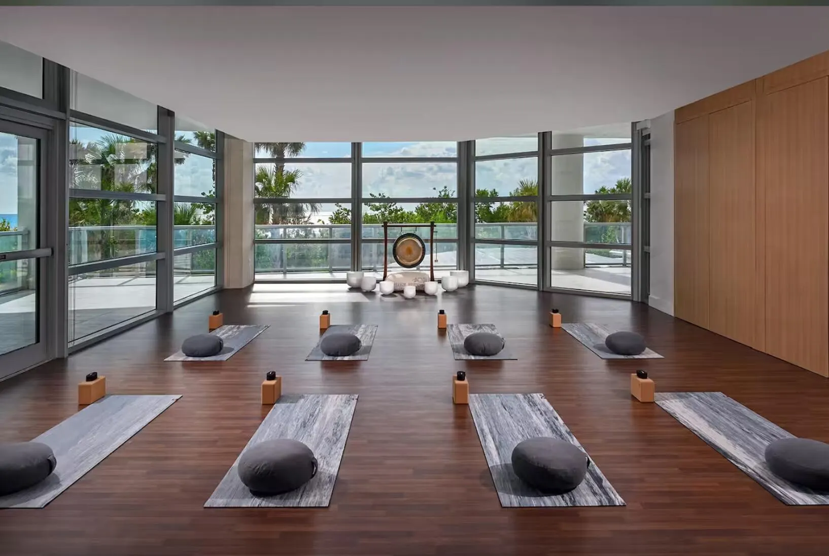 3100 N Ocean Drive, #P-905