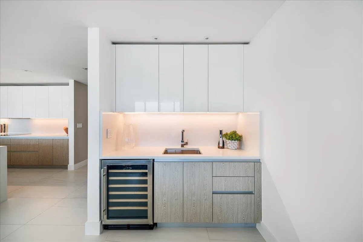 3100 N Ocean Drive, #P-905