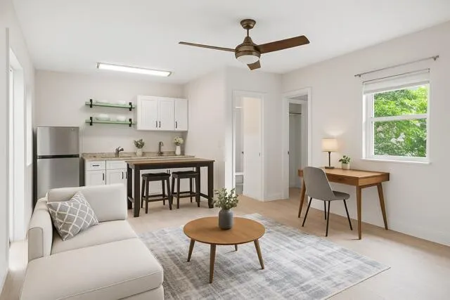 321 S Swinton Avenue