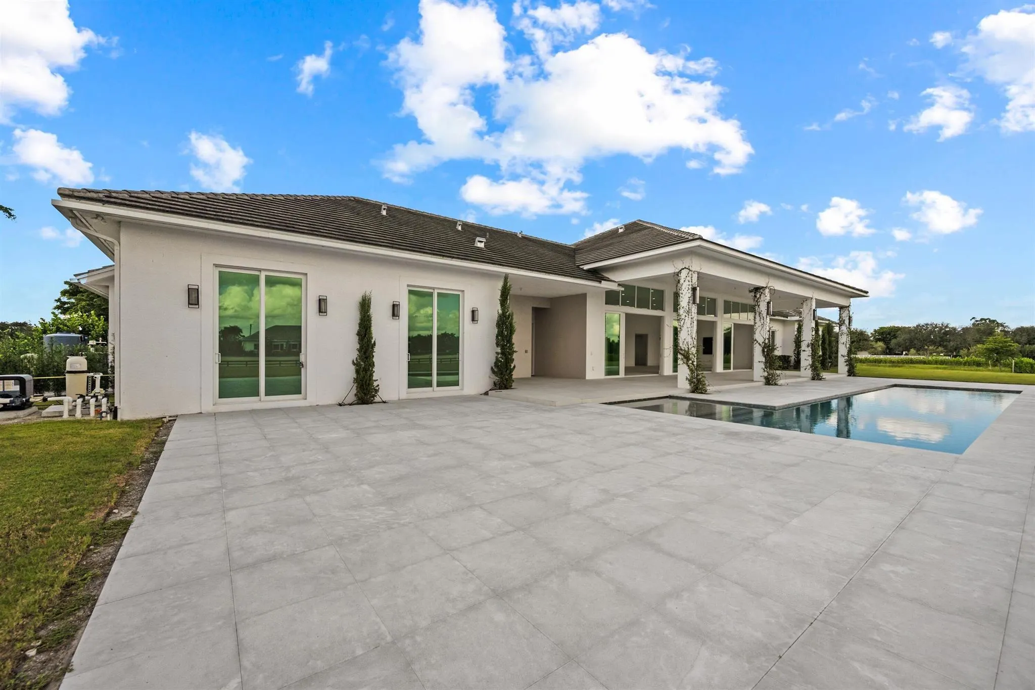 15359 Sunnyland Lane