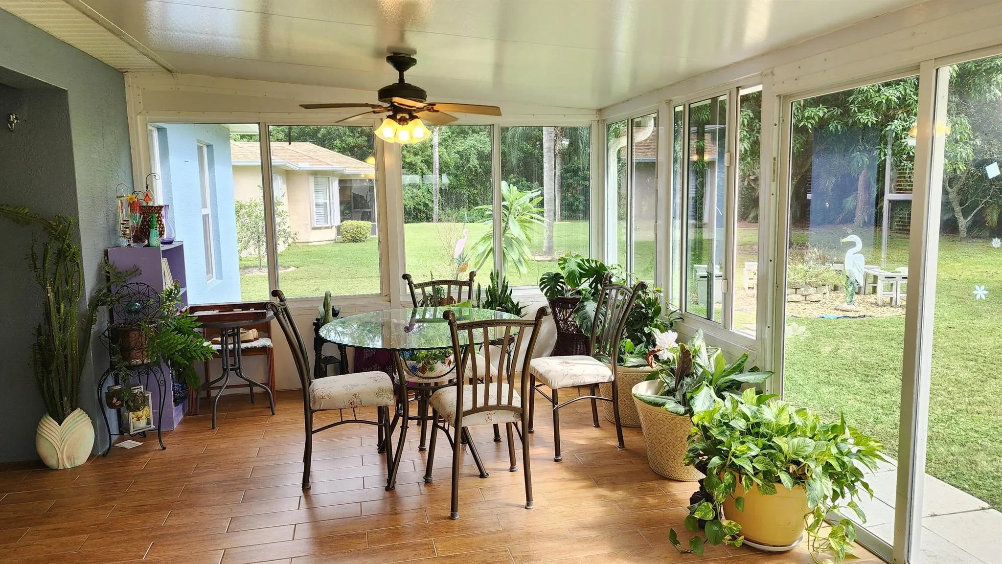 562 SE Majestic Terrace