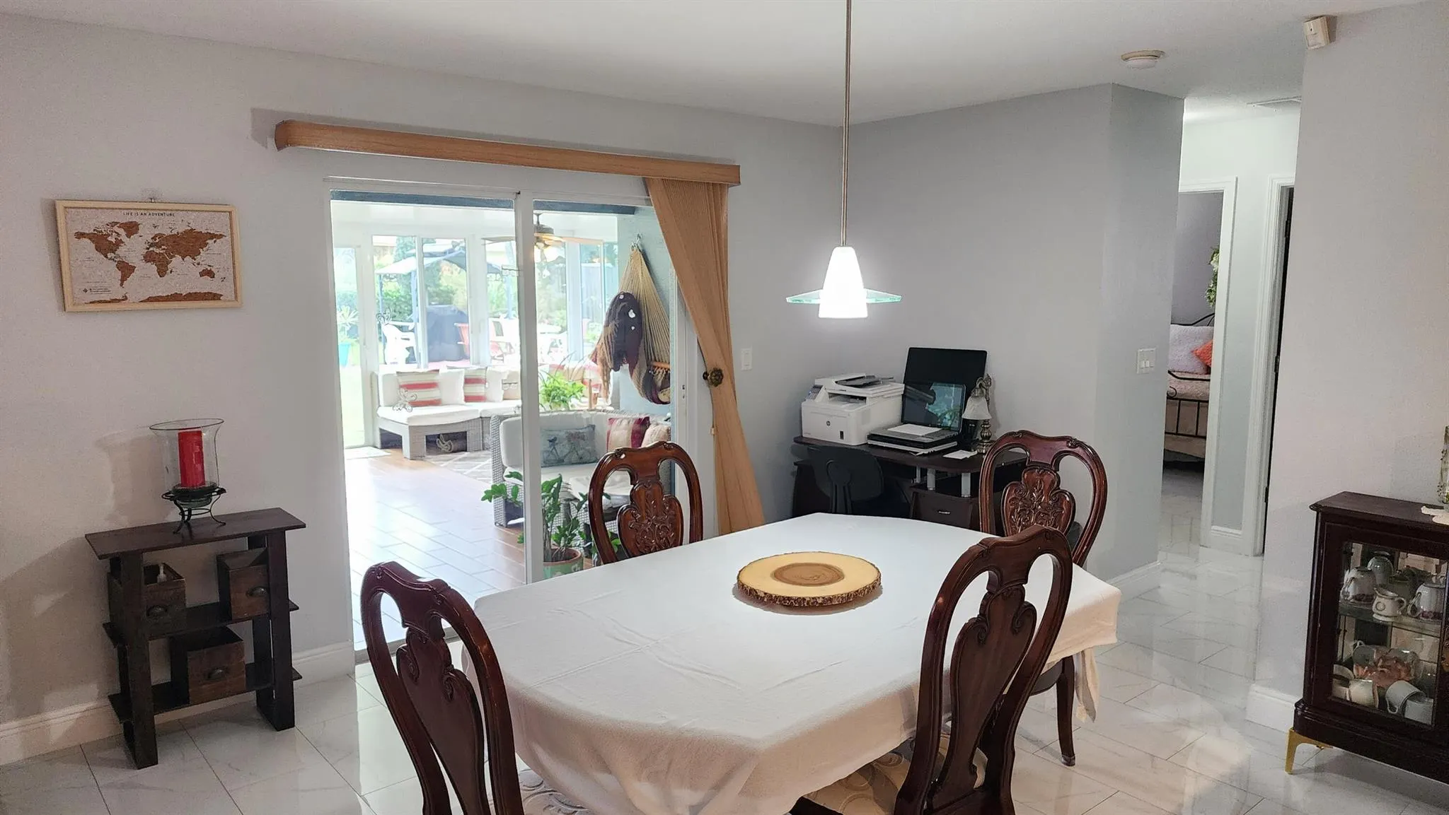 562 SE Majestic Terrace