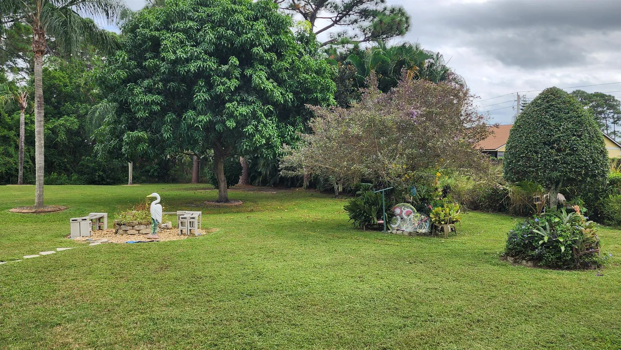 562 SE Majestic Terrace