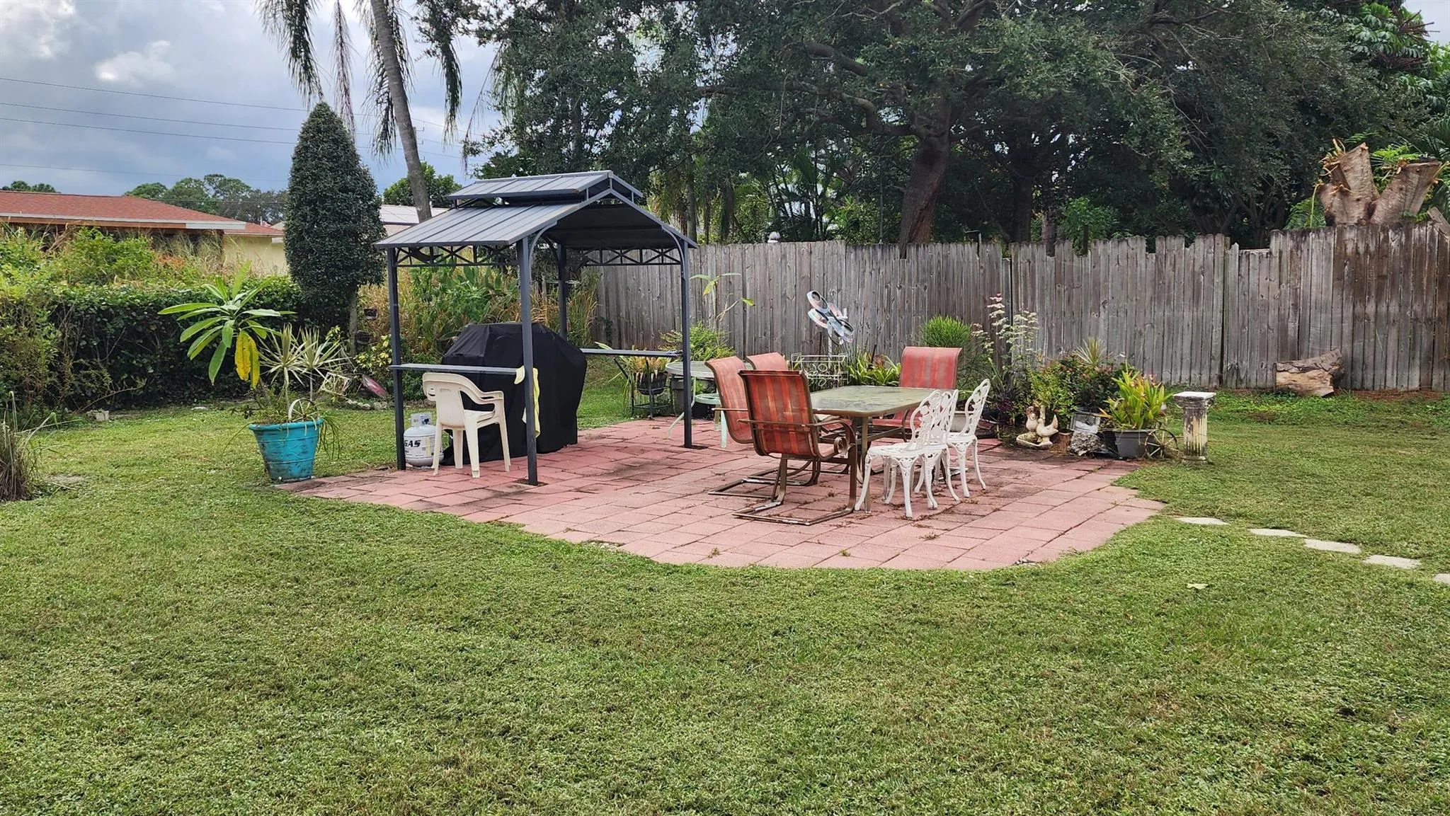 562 SE Majestic Terrace