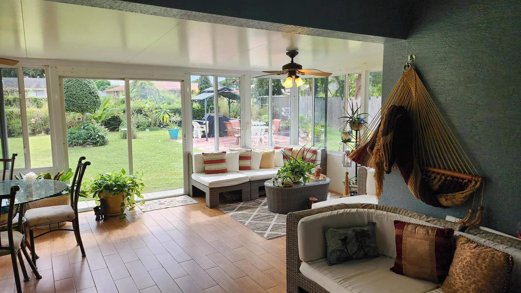 562 SE Majestic Terrace