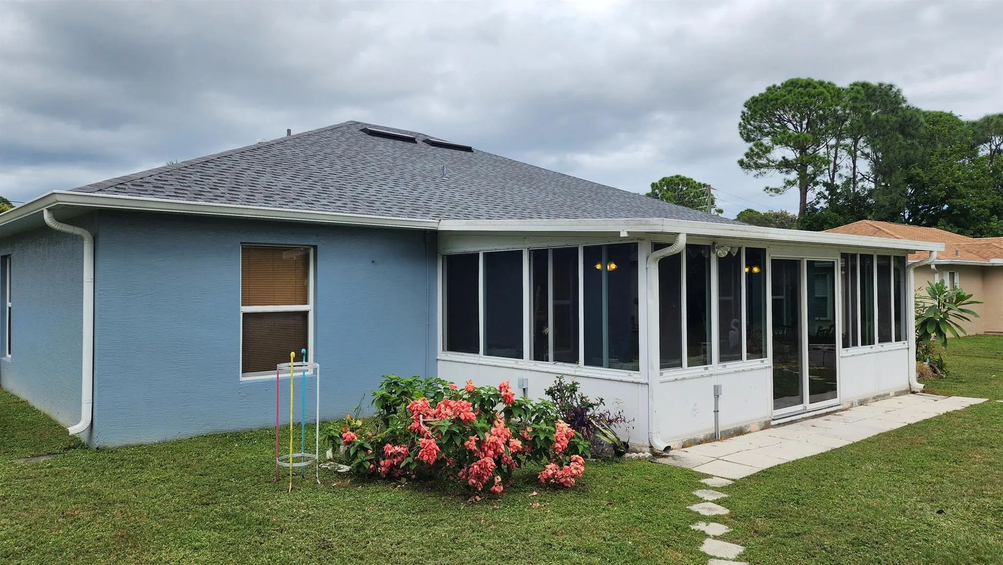 562 SE Majestic Terrace