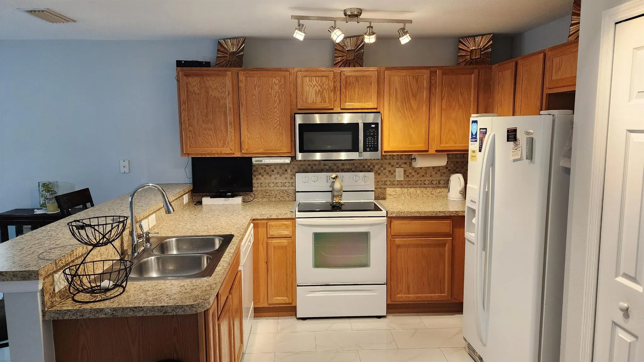 562 SE Majestic Terrace