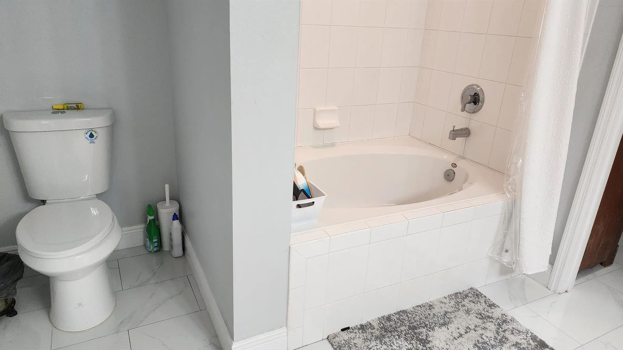 562 SE Majestic Terrace