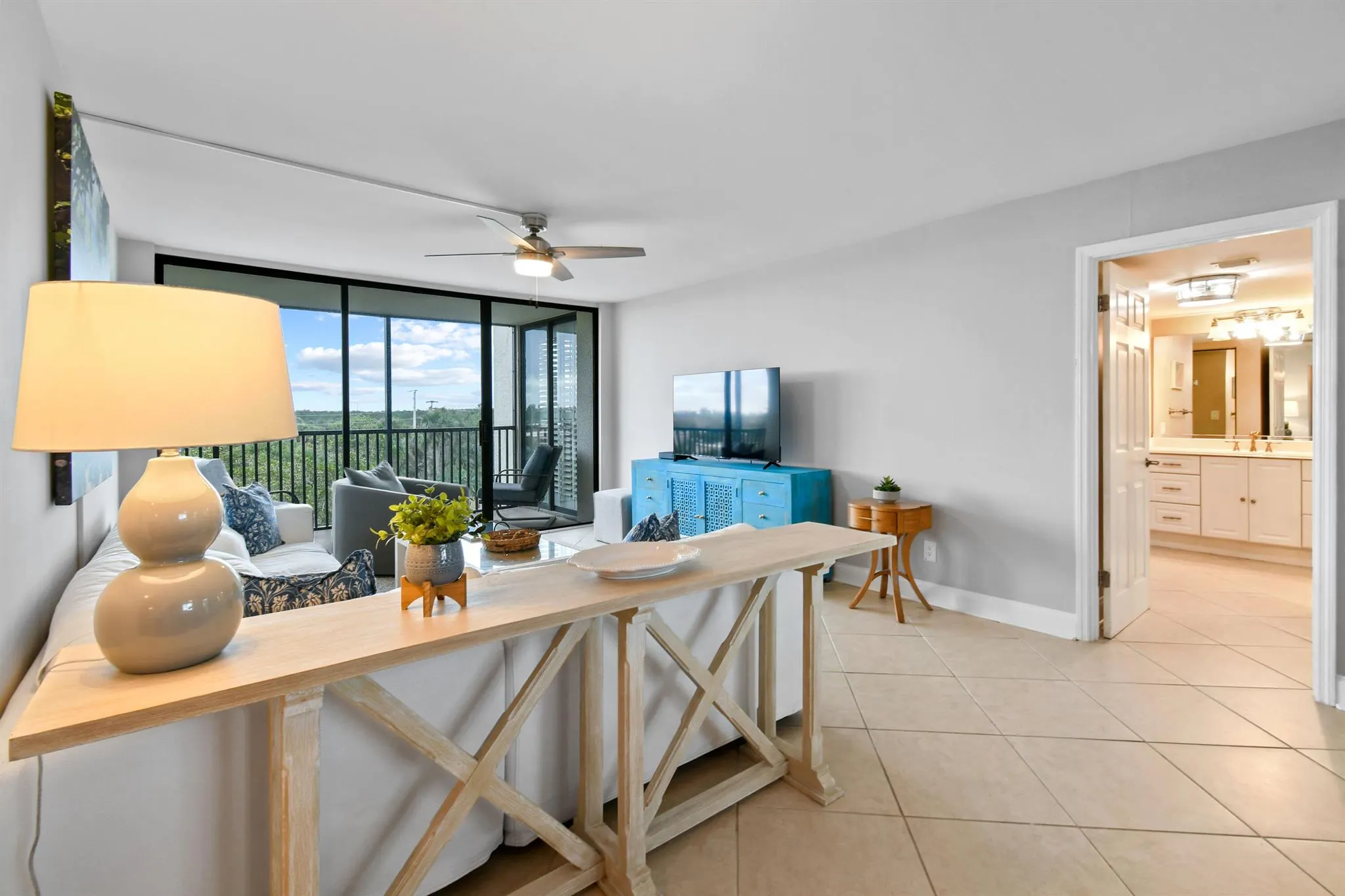 1605 S Us Highway 1, #M1-404