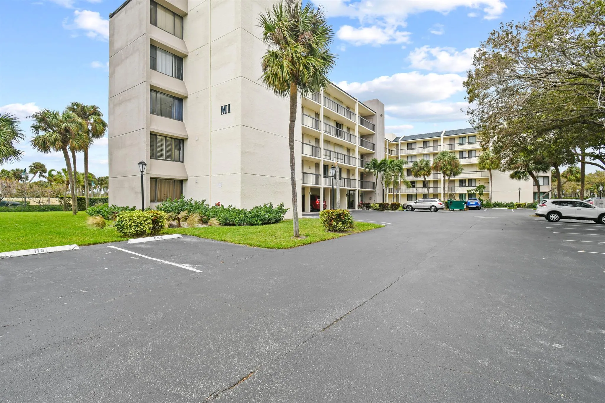 1605 S Us Highway 1, #M1-404