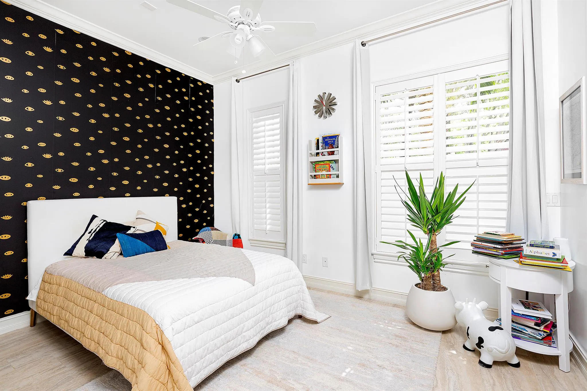 389 E Cannery Row Circle