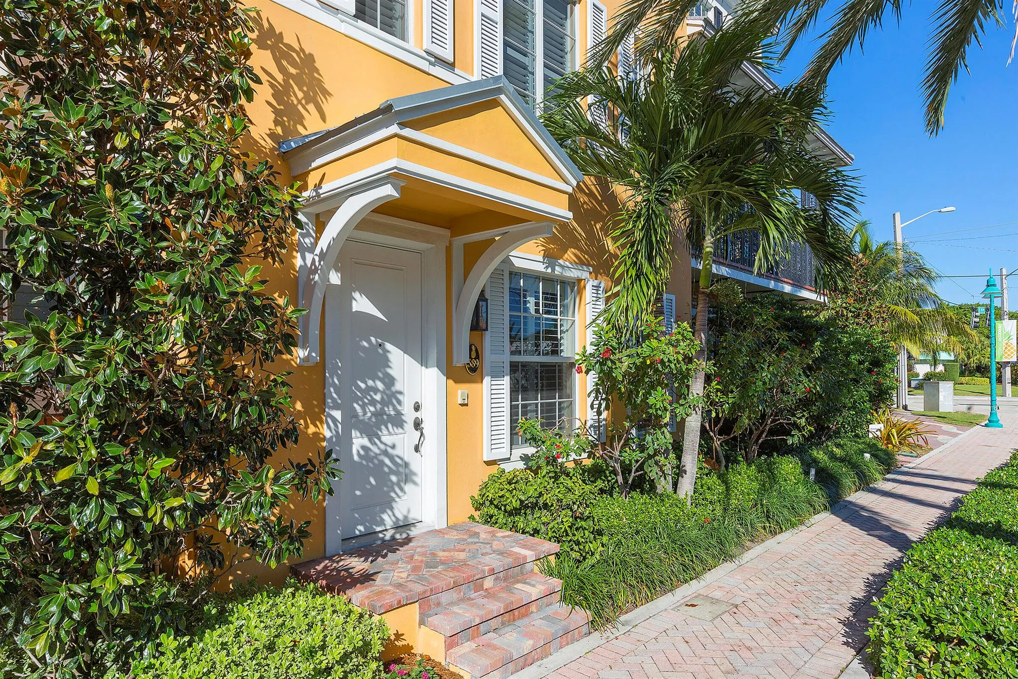 389 E Cannery Row Circle