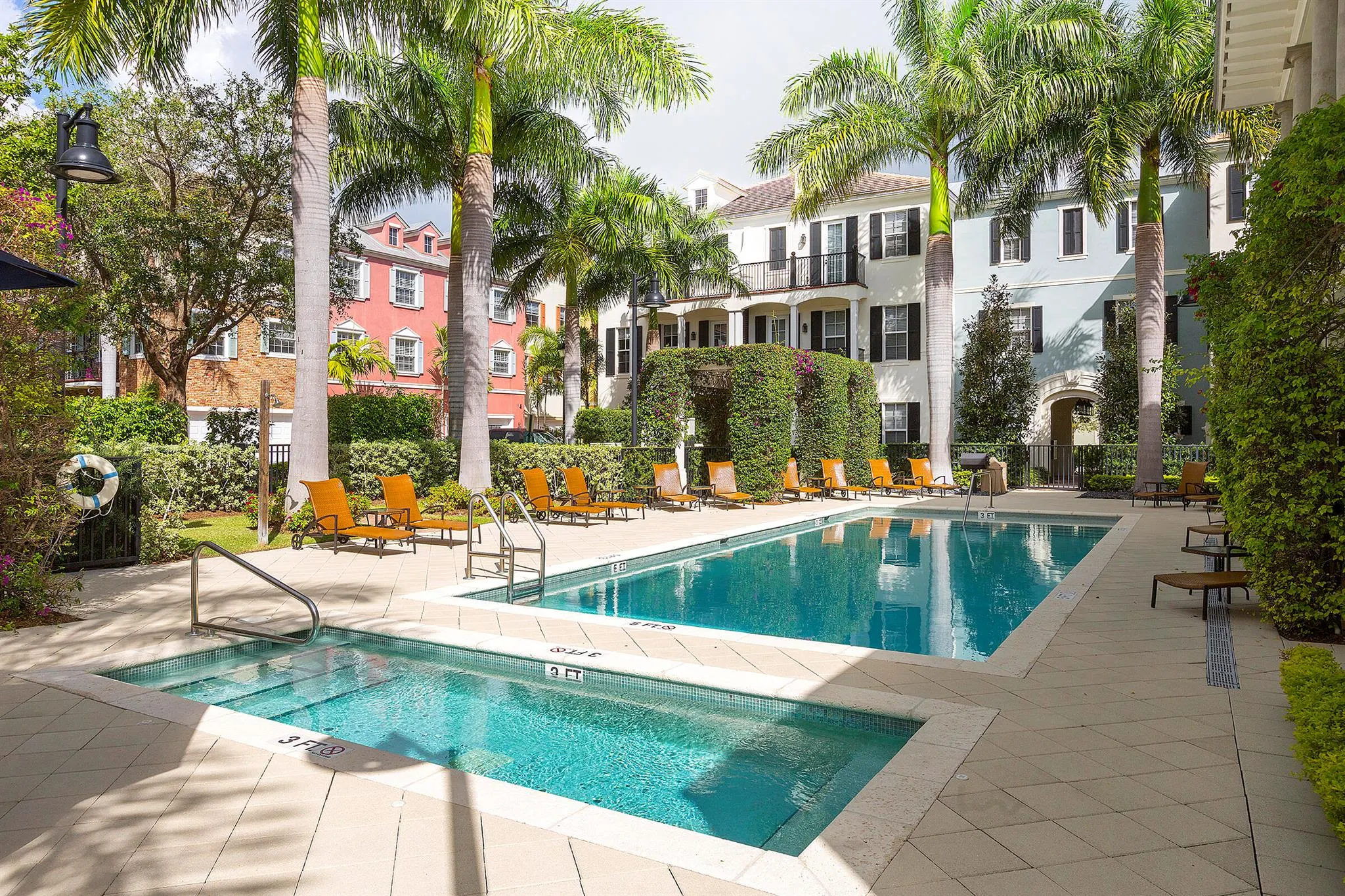 389 E Cannery Row Circle