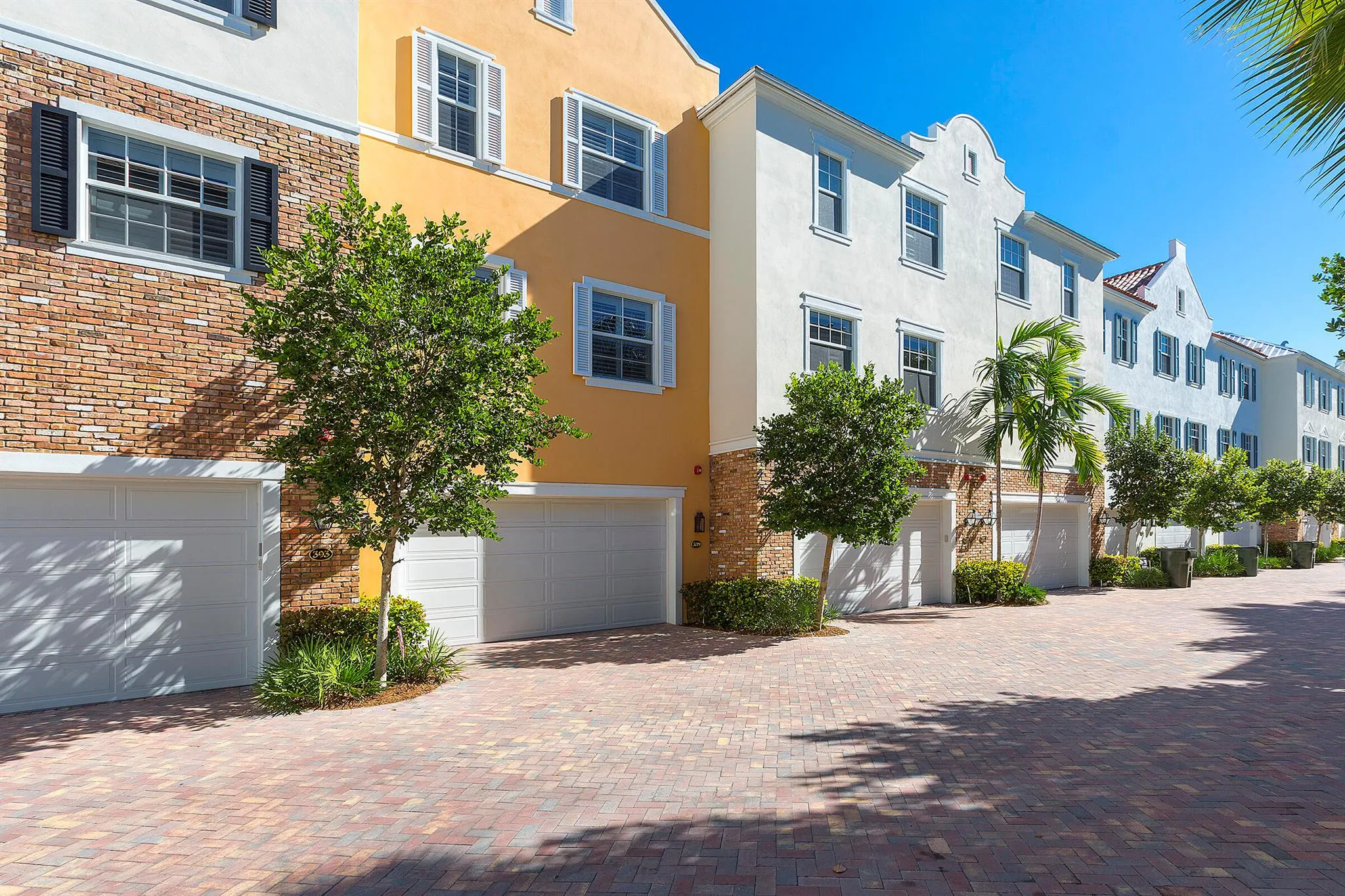 389 E Cannery Row Circle