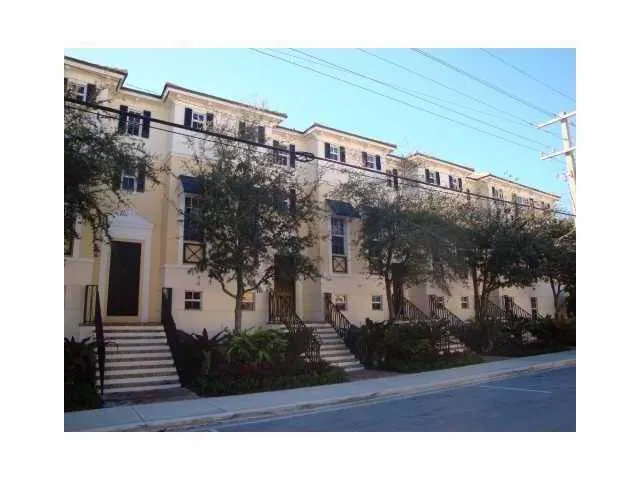 75 NE 5th Avenue, #I