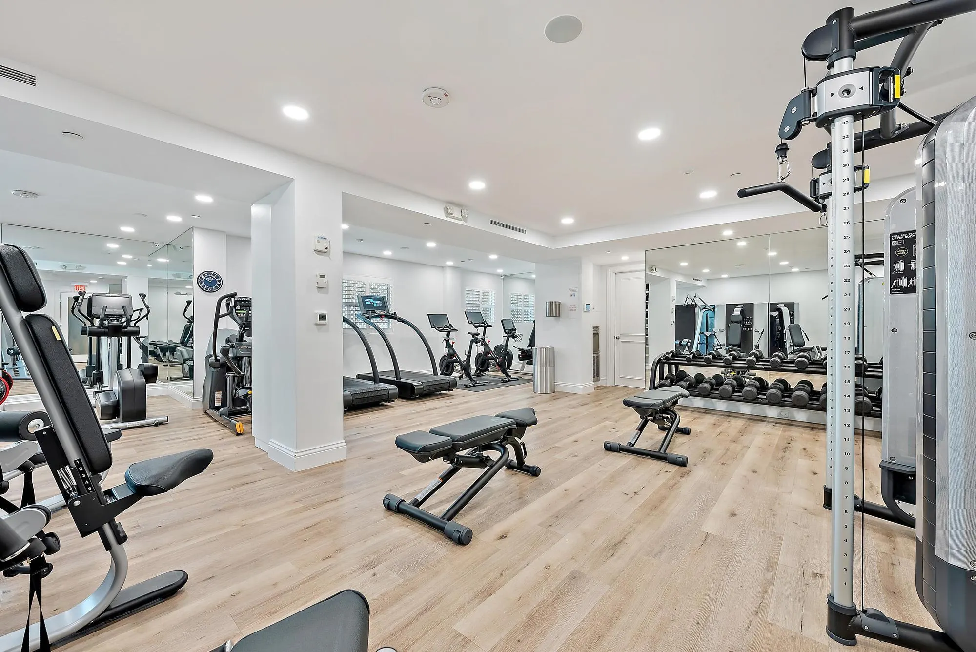 425 Worth Avenue, #2f