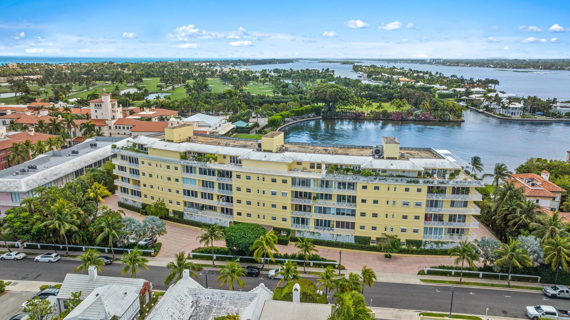 425 Worth Avenue, #2f