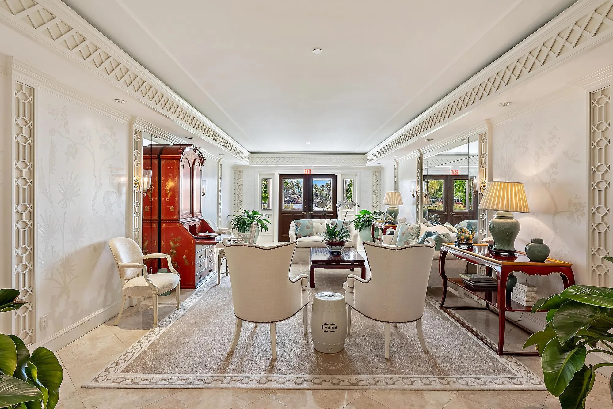 425 Worth Avenue, #2f