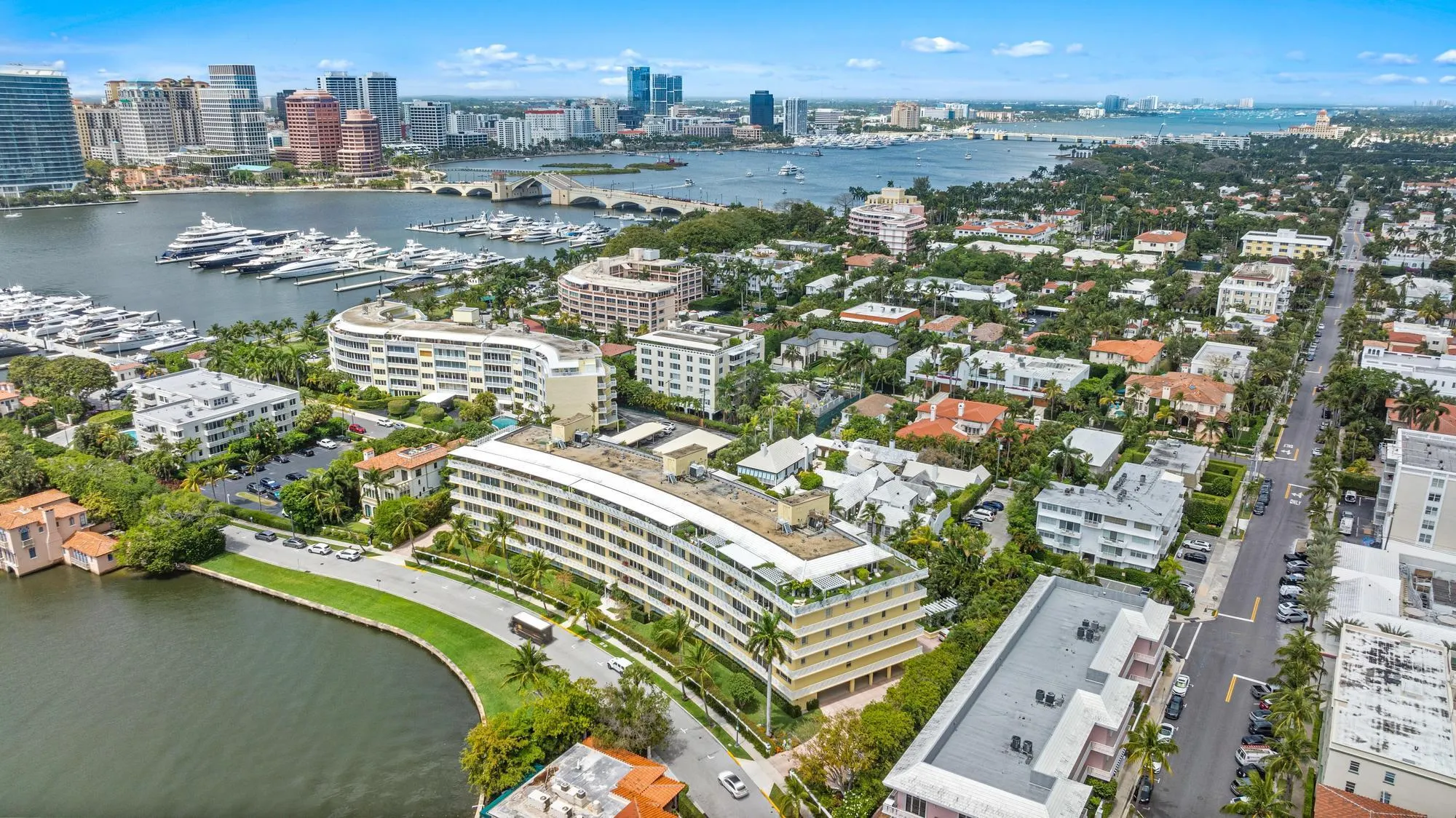 425 Worth Avenue, #2f