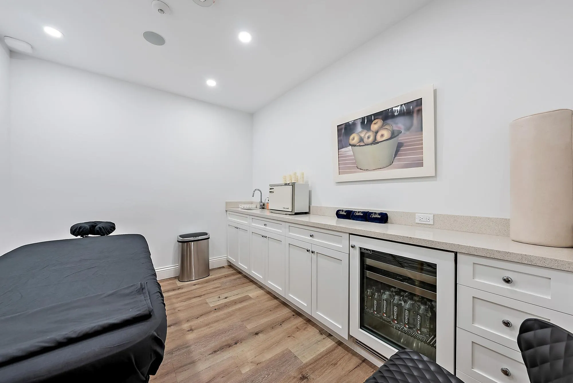 425 Worth Avenue, #2f