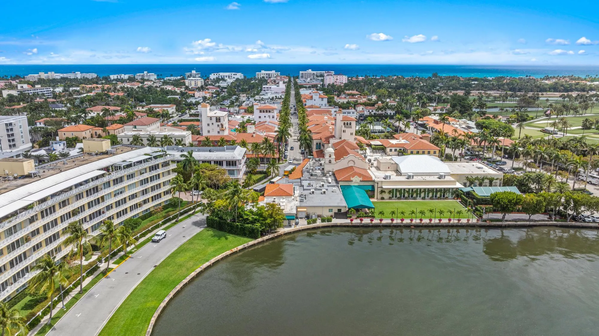 425 Worth Avenue, #2f