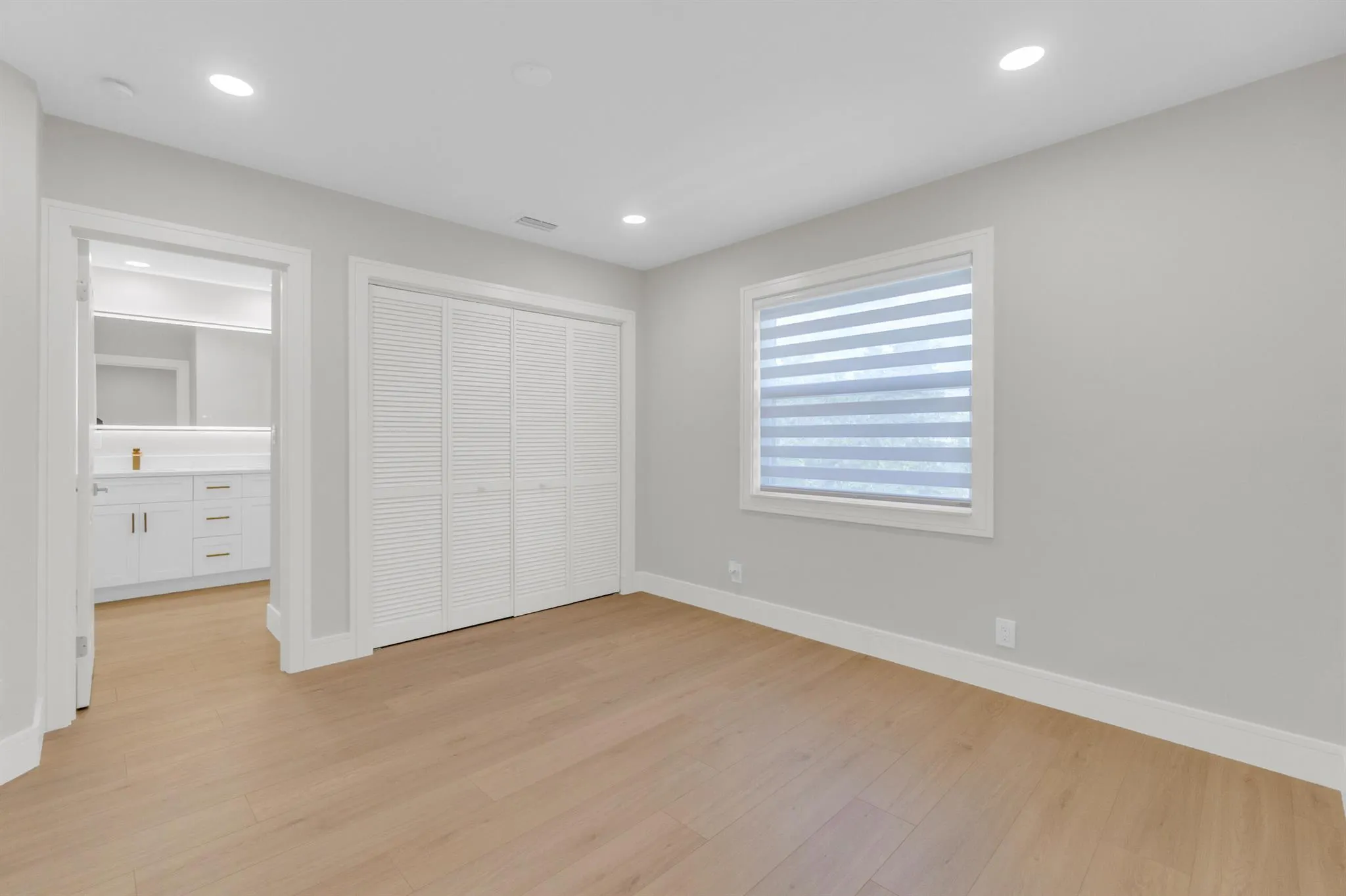 9645 Carousel Circle N