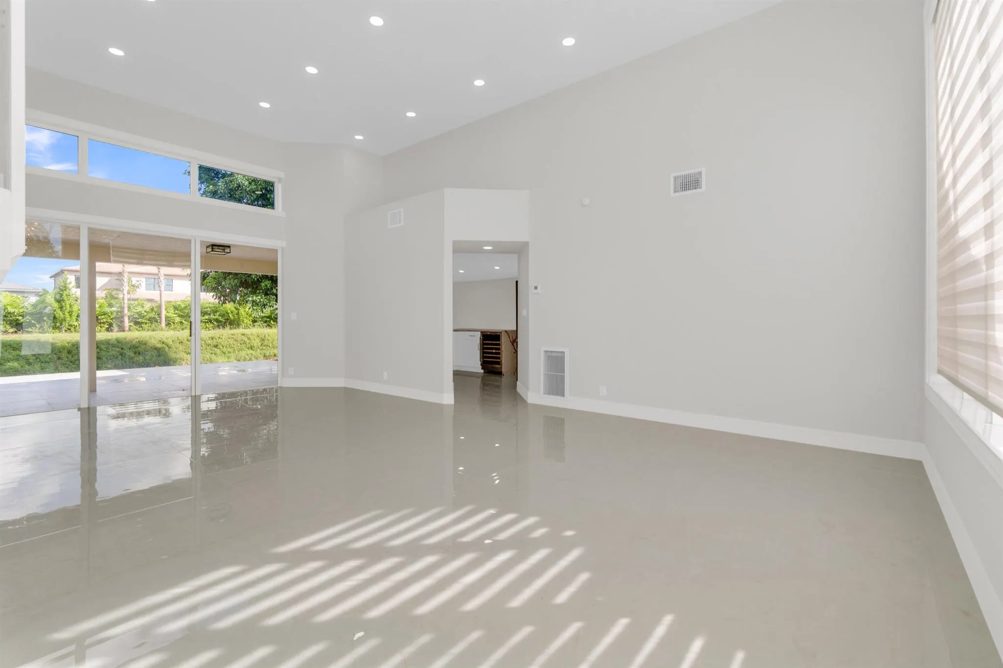 9645 Carousel Circle N