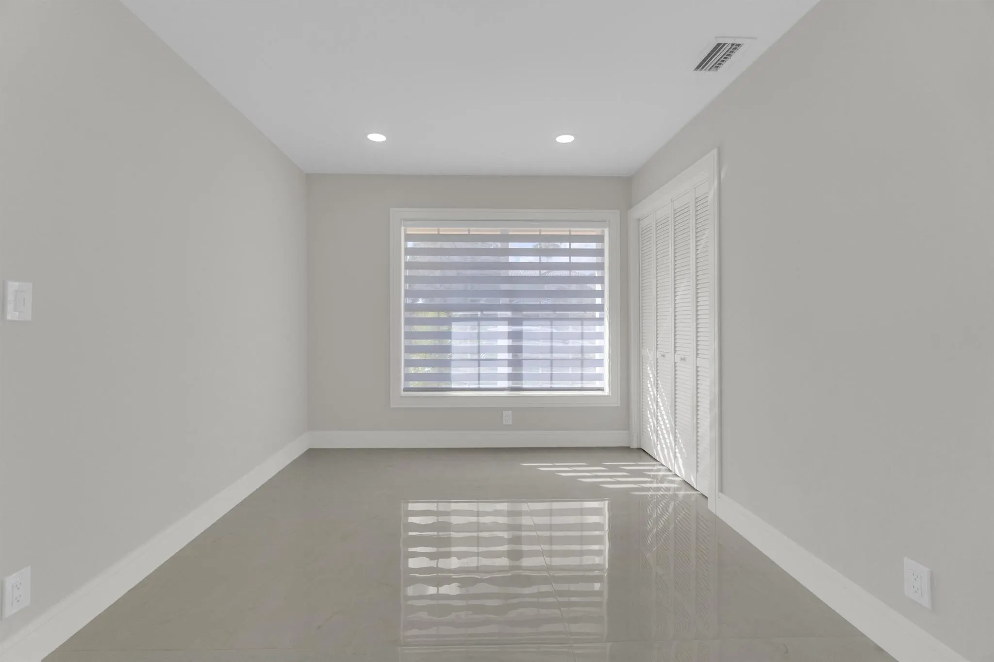 9645 Carousel Circle N