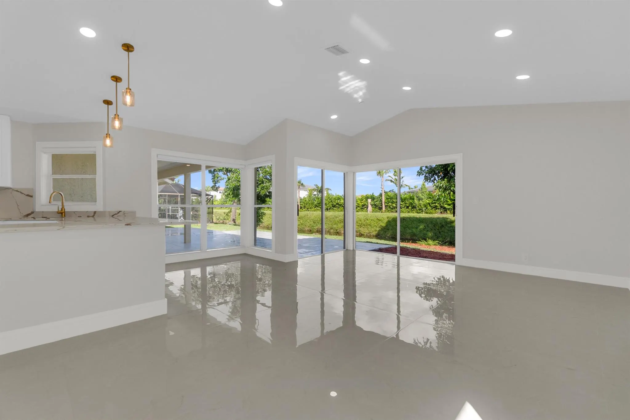 9645 Carousel Circle N