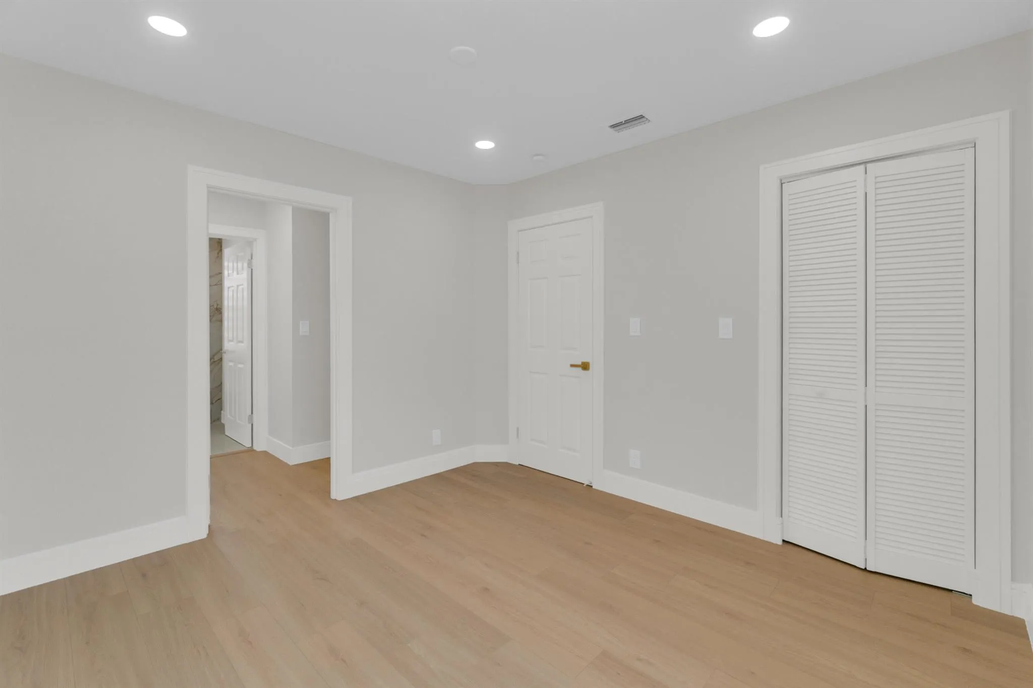 9645 Carousel Circle N