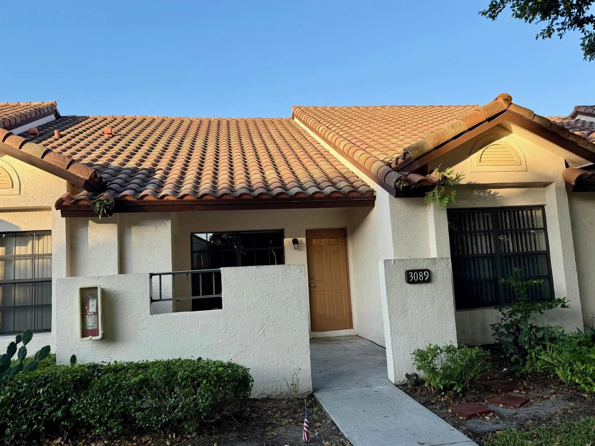 3089 Inglewood Terrace