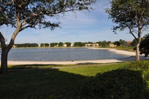 3089 Inglewood Terrace