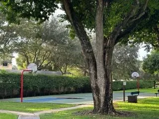 3089 Inglewood Terrace