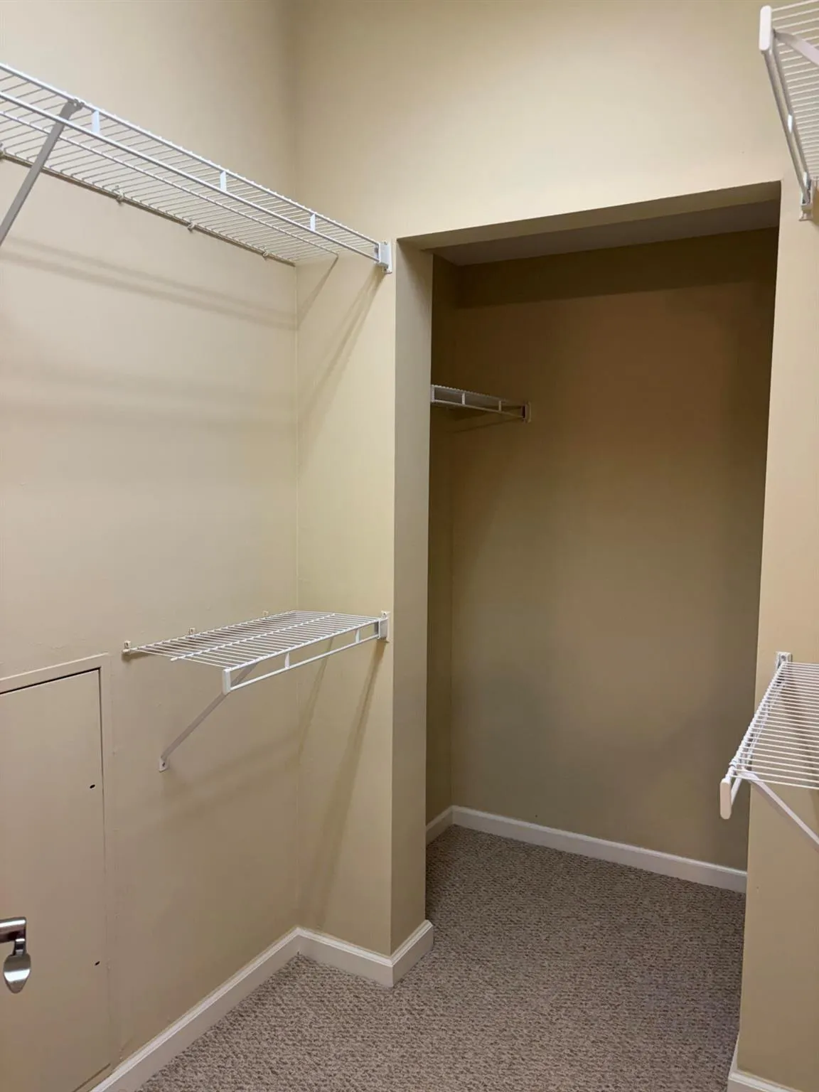 2048 Alta Meadows Lane, #2009