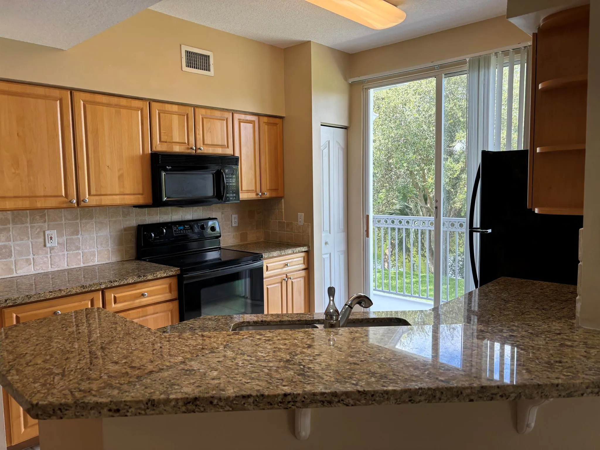 2048 Alta Meadows Lane, #2009