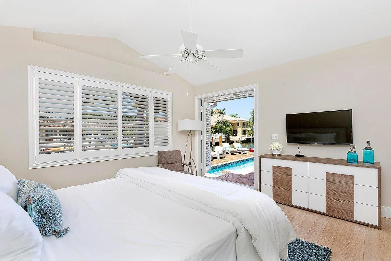 511 Golden Harbour Drive