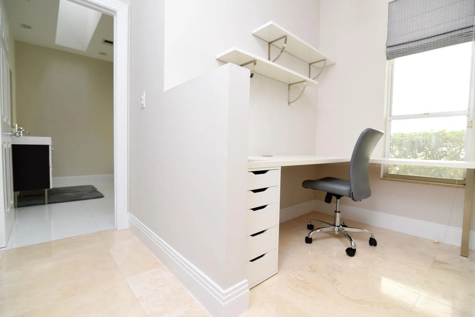 511 Golden Harbour Drive