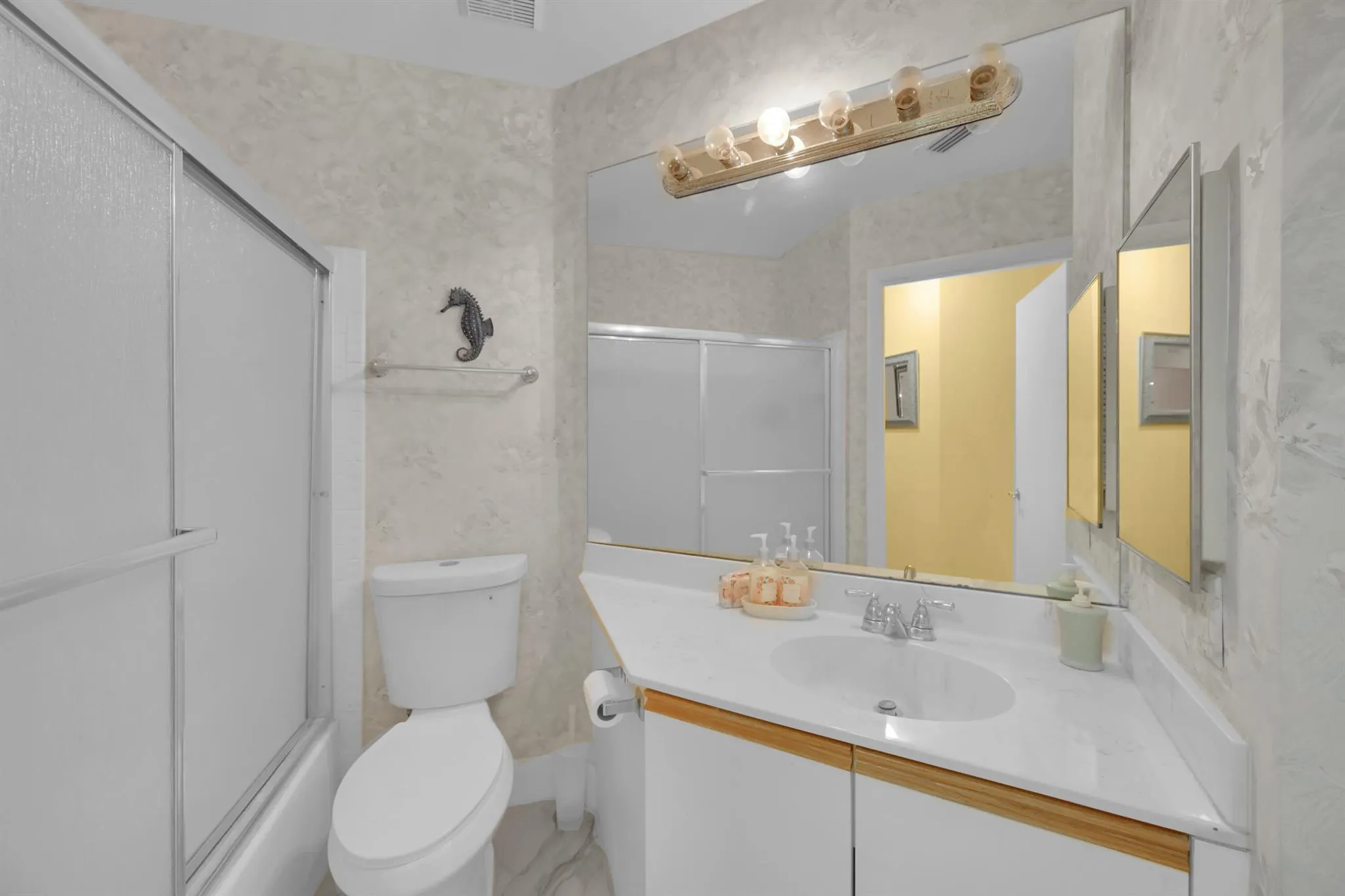 5379 Verona Dr, #H - Corner