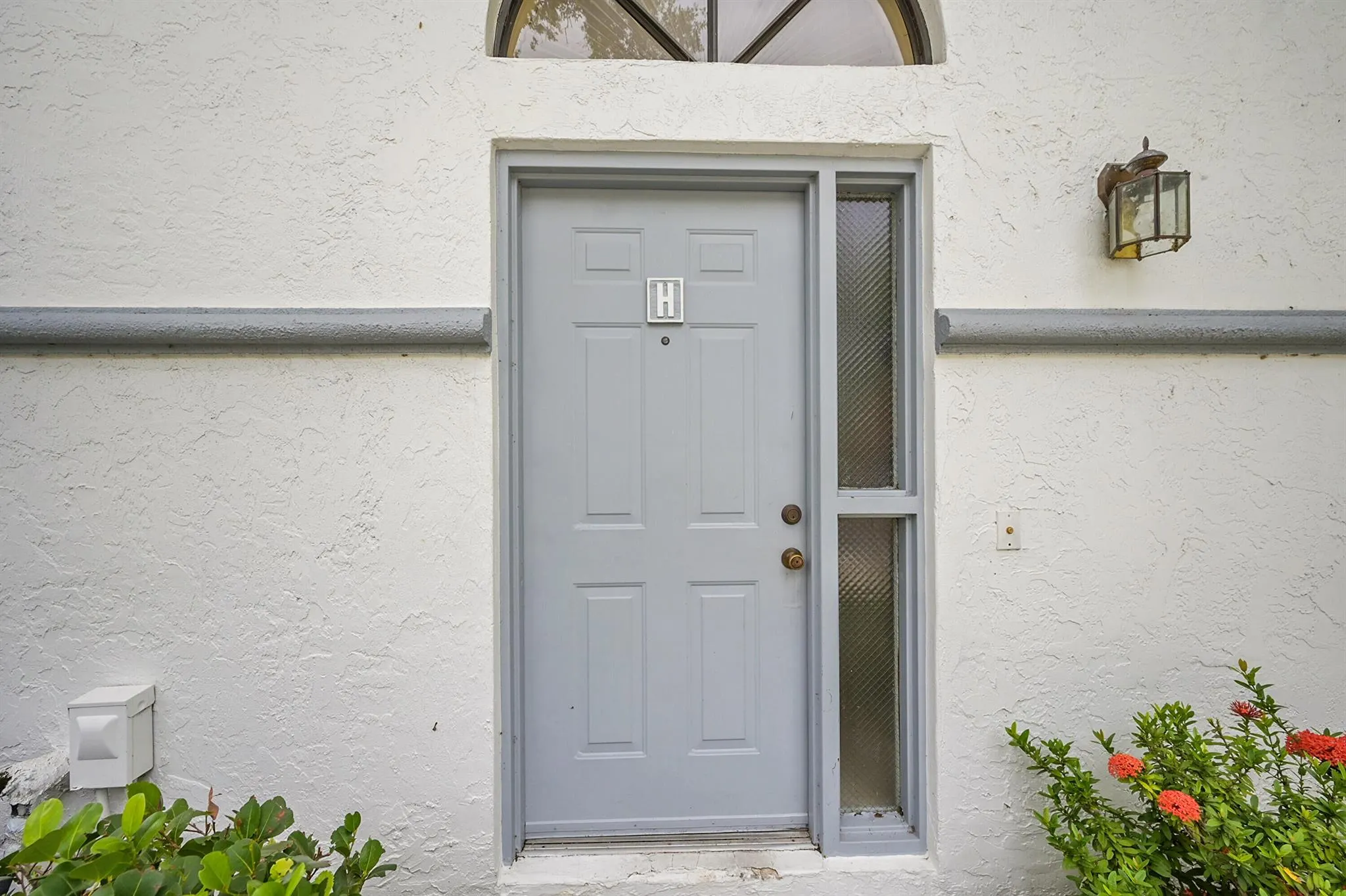 5379 Verona Dr, #H - Corner