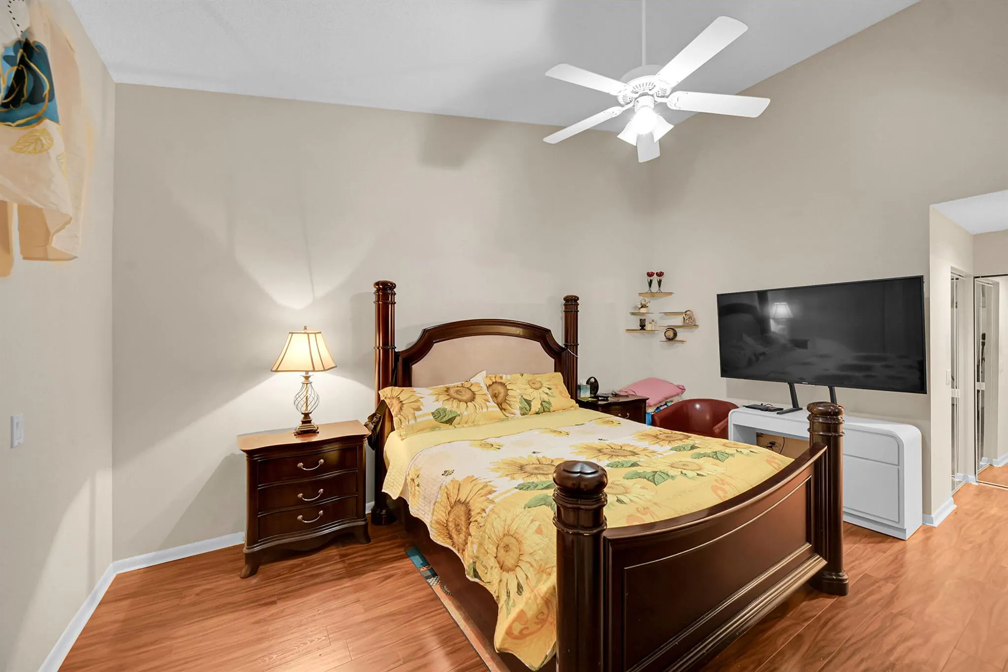 5379 Verona Dr, #H - Corner