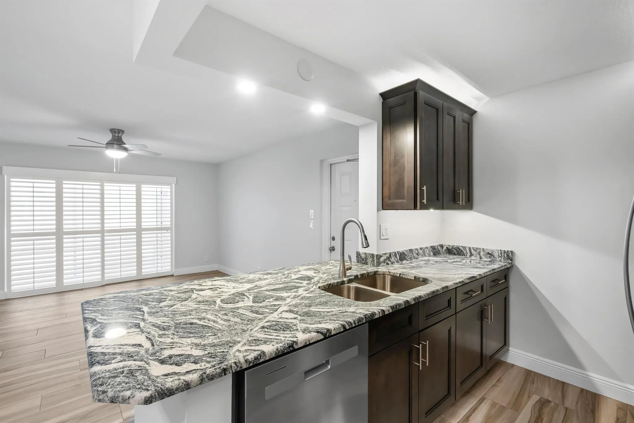 2518 SE Anchorage Cove, #B-1