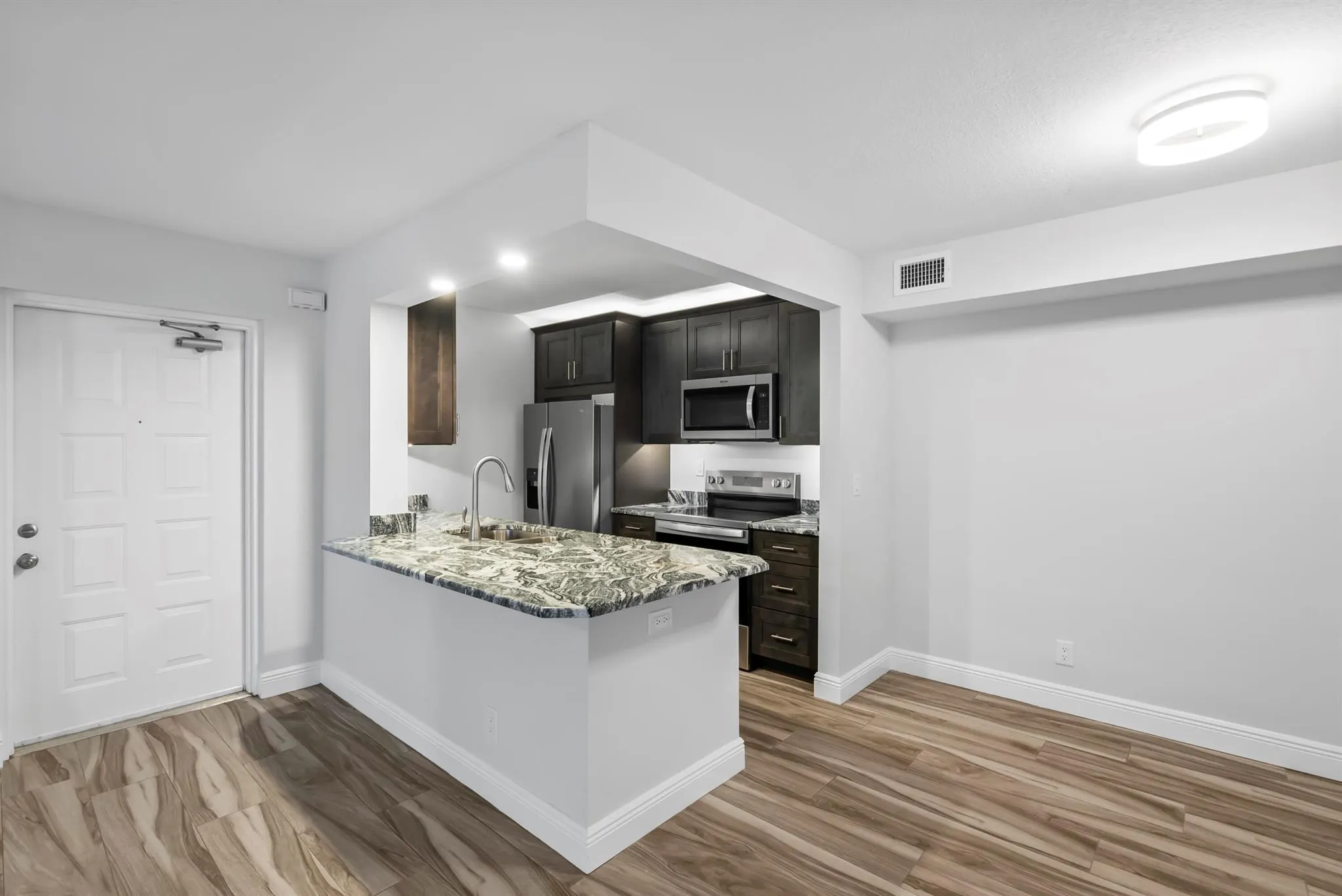 2518 SE Anchorage Cove, #B-1